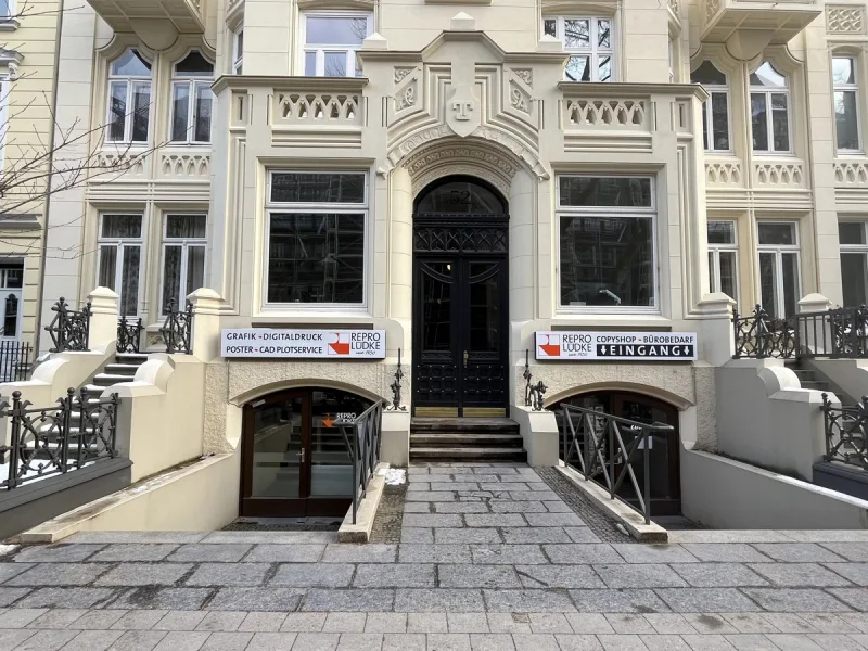 Titelbild - Büro/Praxis kaufen in Hamburg - Einzigartige Souterrain-Teileigentumsfläche im Herzen von Hamburg-Rotherbaum