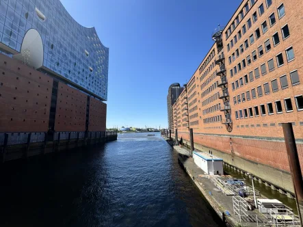 Außenaufnahmen  - Büro/Praxis mieten in Hamburg - Multifunktionale Bürofläche in der HafenCity - 250 m² moderne Ausstattung