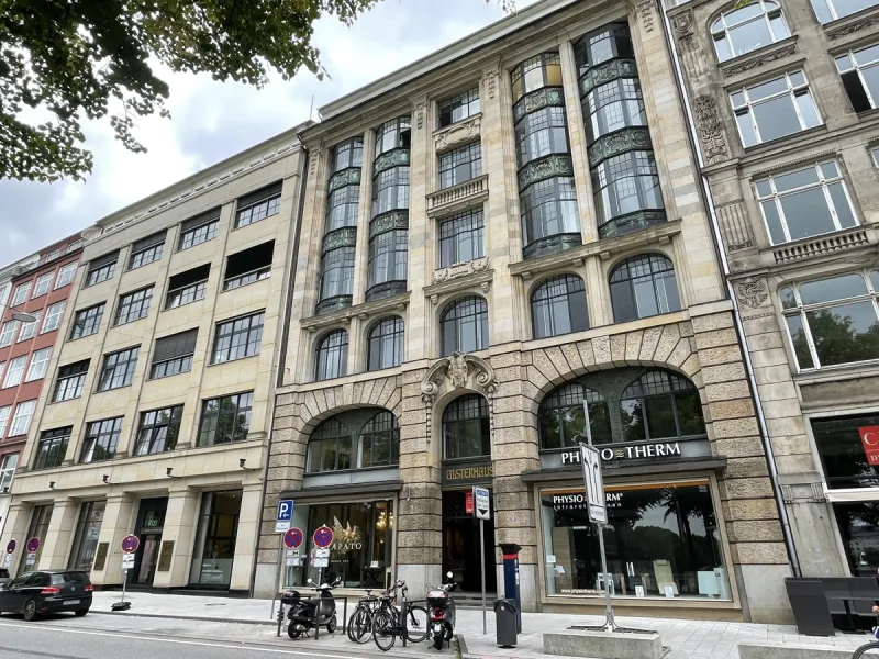 Außenansicht - Büro/Praxis mieten in Hamburg - Alsterblick gesucht? Ca. 290 m² Gewerbefläche (3. OG) in der Hamburger Innenstadt