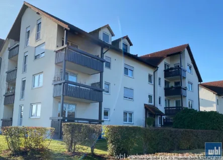 Hausansicht - Wohnung mieten in Waldheim - Großzügige und moderne 2-Zimmer-Wohnung mit Balkon