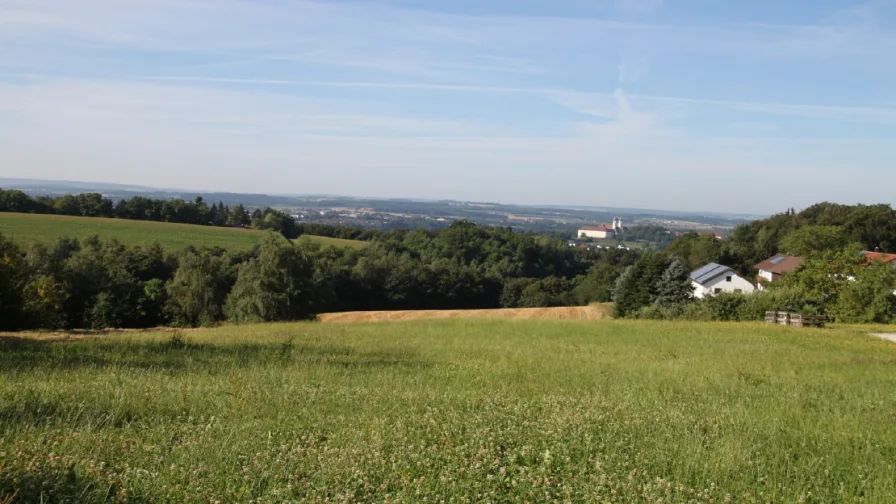 Aussicht - Grundstück kaufen in Vilshofen - Fernsicht bis zum Abwinken- Baugrund in Vilshofen-Albersdorf