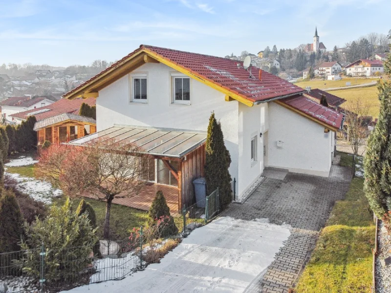 Titelbild - Haus kaufen in Eging - Ein echtes Familienhaus in Bestlage von Eging am See