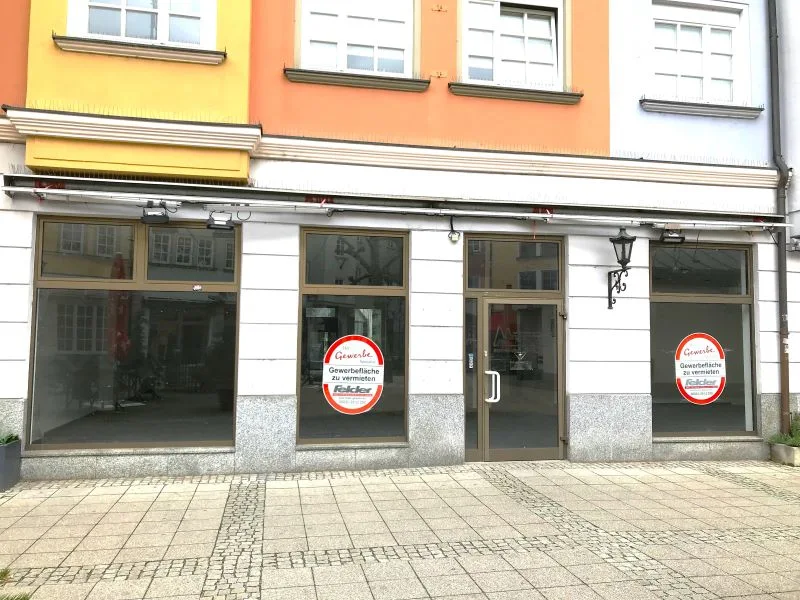 Außenansicht2 - Laden/Einzelhandel mieten in Rosenheim - Einzelhandelsfläche in zentraler Lage!