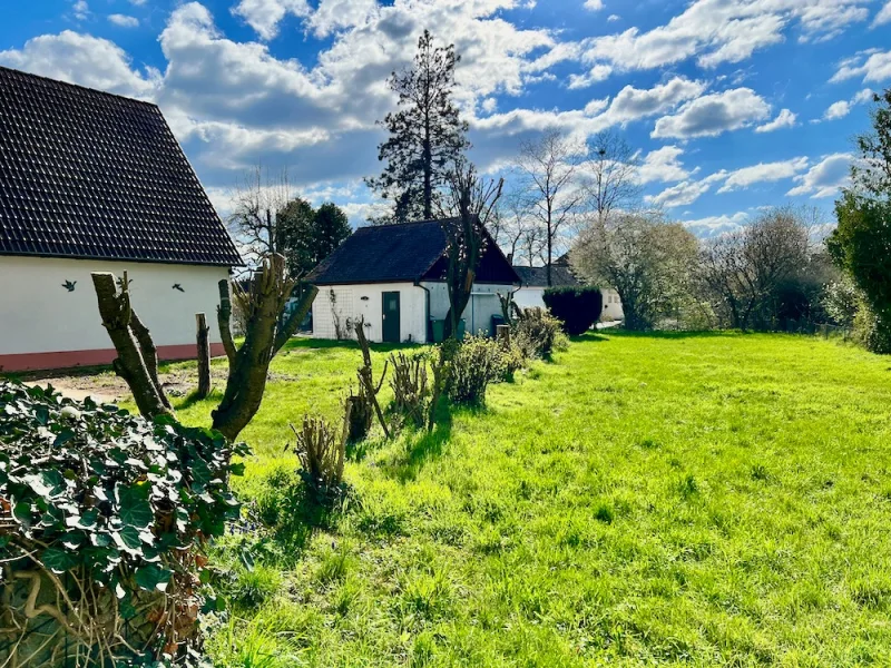 Garten - Grundstück kaufen in Fürth - 970 qm Grund - Platz für Dreispänner, DHH oder großes 1-2 Familienhaus