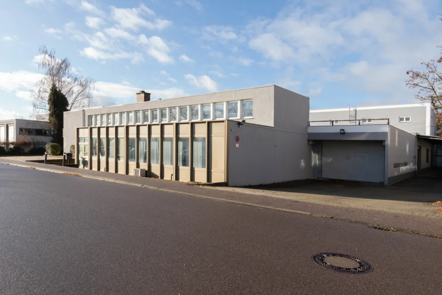 Außenansicht - Halle/Lager/Produktion mieten in Gaimersheim - Lager/Halle mit Büro im Gewerbegebiet Gaimersheim