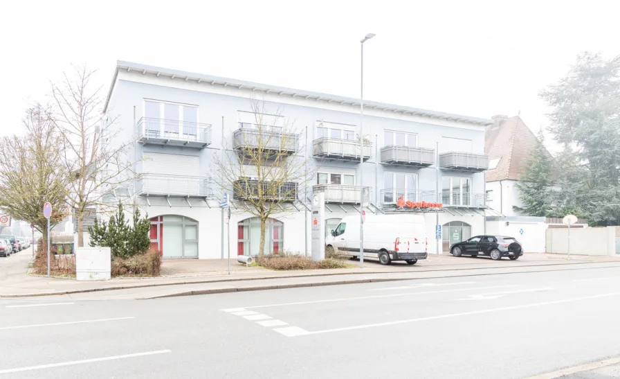 Außenansicht - Laden/Einzelhandel mieten in Ingolstadt - Ladenfläche mit Büroeinheit in frequentierter Lage unweit der Innenstadt