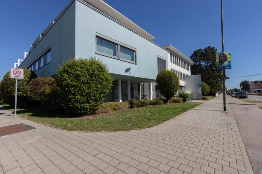 Außenansicht - Büro/Praxis mieten in Ingolstadt - Großzügige Büroräume in zentraler Lage