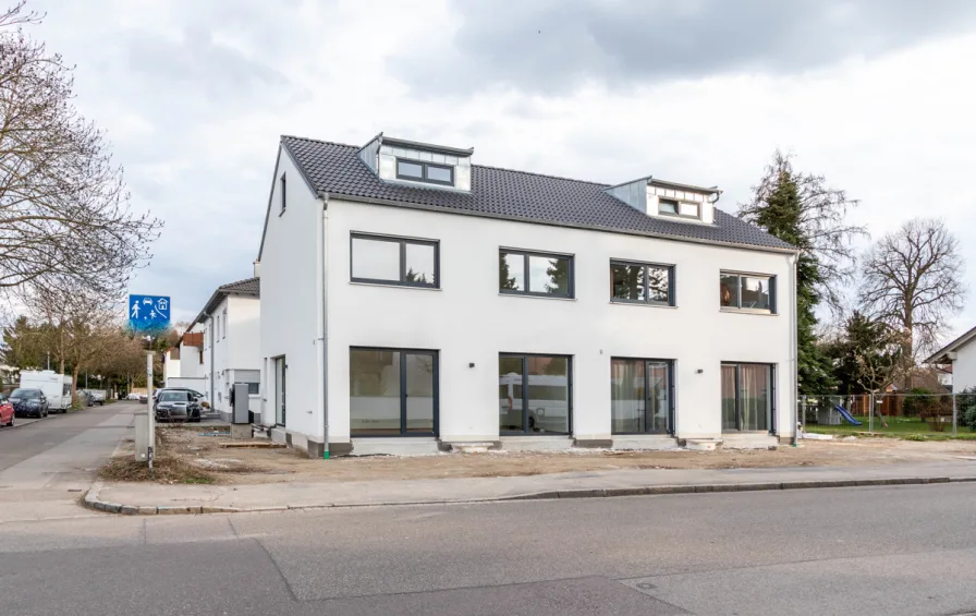 Außenansicht - Haus kaufen in Ingolstadt - Einzug in Q1/2024 : Neubau DHH in Kothau