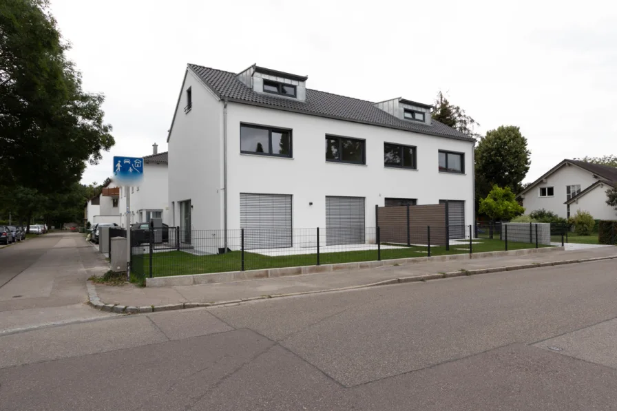 Außenansicht - Haus kaufen in Ingolstadt - Einzug ab sofort: Neubau-DHH in Kothau