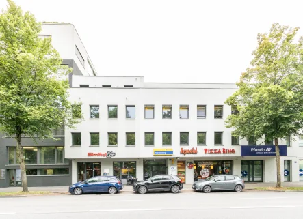 Außenansicht - Büro/Praxis mieten in Ingolstadt - Helle Büroräume mit Einbauküche und Badezimmer