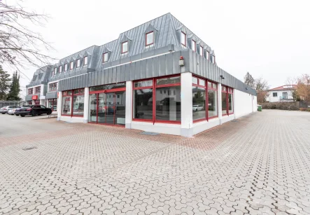 Außenansicht - Laden/Einzelhandel mieten in Ingolstadt - Exponierte Ladenfläche mit Parkmöglichkeiten
