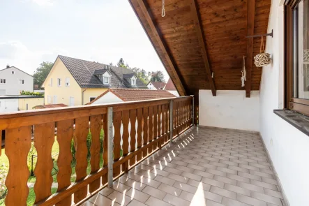 Balkon - Wohnung mieten in Gaimersheim - Weitläufige 2,5 Zimmer-Wohnung mit Balkon auf 95 m² in Gaimersheim!