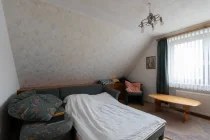 Schlafzimmer DG