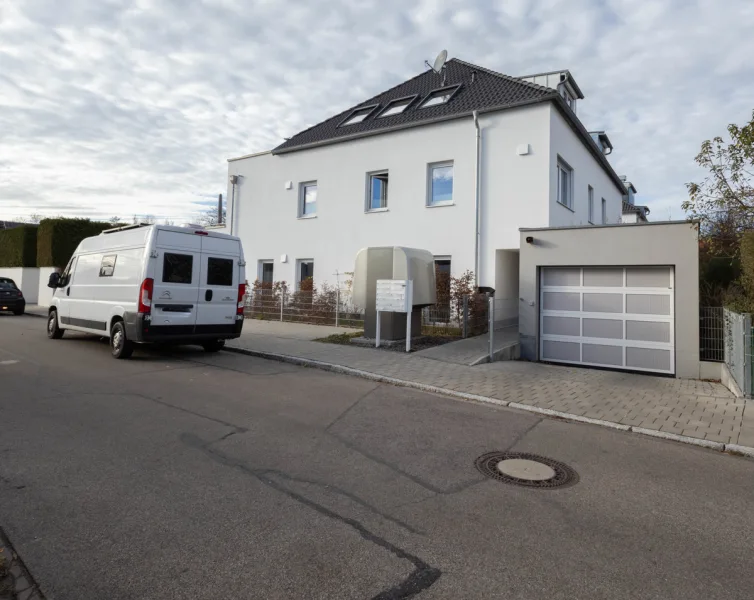 Außenansicht  - Garage/Stellplatz mieten in Ingolstadt - 2-Tiefgaragenstellplätze im Ingolstädter Westviertel