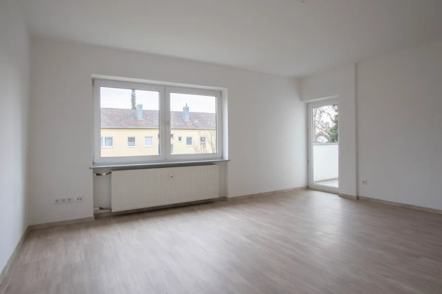 Wohn-Esszimmer - Wohnung mieten in Ingolstadt / Haunwöhr - Ideal geschnittene Wohnung in ruhiger Lage in Ingolstadt Süd