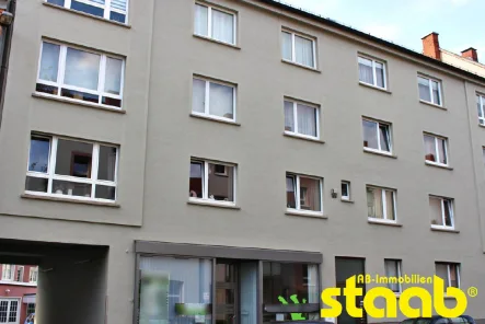 Außenansicht - Wohnung kaufen in Aschaffenburg - HELLE 4 ZIMMER EIGENTUMSWOHNUNG MIT BALKON, KELLER UND SPEICHER - STADTMITTE