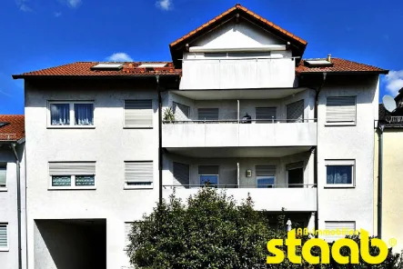 Außenansicht - Wohnung kaufen in Aschaffenburg - 3-4 ZIMMER EIGENTUMSWOHNUNG MIT GARAGENPLATZ UND BALKON IN DAMM