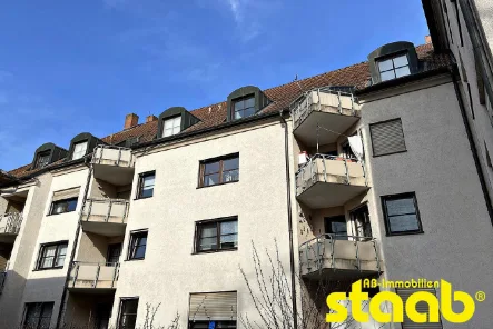 Außenansicht - Wohnung kaufen in Aschaffenburg - VERMIETETE 3-ZIMMERWOHNUNG MIT BALKON UND TG-STELLPLATZ IN BAHNHOFSNÄHE!