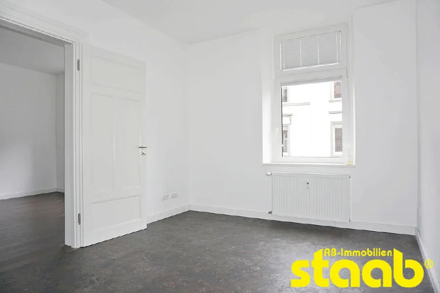 Wohnküche - Wohnung mieten in Aschaffenburg - MODERNISIERTE ALTBAUWOHNUNG MIT BALKON *** MITTEN IM LEBEN ZWISCHEN CITY GALERIE UND BAHNHOF!