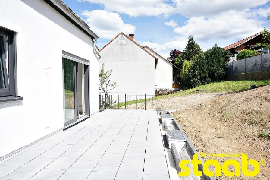 große Sonnenterrasse mit angrenzender Grünanlage! - Wohnung mieten in Bessenbach - *** ERSTBEZUG! *** KFW 55-HAUS -GERÄUMIGE MAISONETTE-WOHNUNG MIT GARTEN UND TERRASSE IM SCHÖNEN BESSENBACH! 