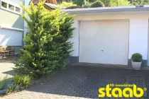 zwei Stellplätze   Garage!!!