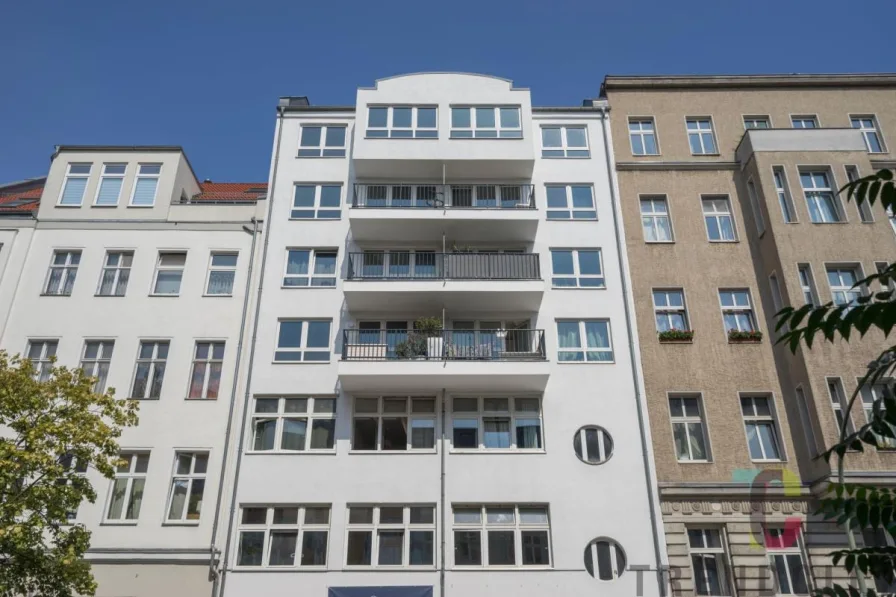 Hausansicht - Wohnung kaufen in Berlin - Provisionsfrei: Vermietete Eigentumswohnung nahe Gleisdreieck
