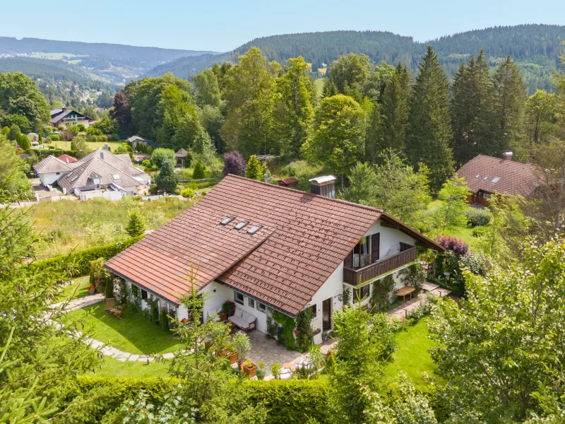 Ansicht von West - Haus kaufen in Falkau - Wohnidylle - Anwesen mit Weitblick