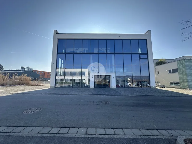  - Büro/Praxis mieten in Kirchzarten - Exklusive Neubau-Bürofläche im 1. OG mit ca. 200 m² in einem repräsentativen Neubau in Kirchzarten