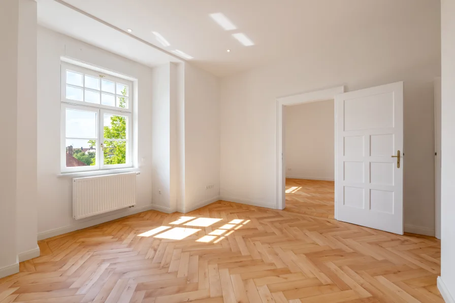 Sanierter Altbau-Flair - Wohnung kaufen in München - Hochwertig sanierte 3,5 Zimmer Altbauwohnung mit Vintage-Charme in erstklassiger Lage
