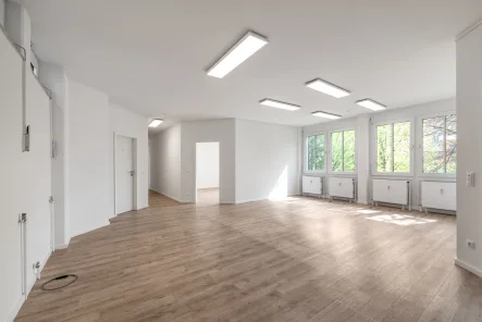 Ruhige, geräumige Gewerbe-Etage - Büro/Praxis mieten in München - Ruhige Gewerbe-Etage von ca. 241 m² in zentraler ideal angebundener Lage