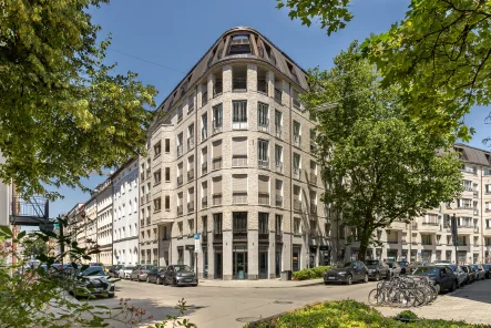 Premium-Anlage aus dem Jahr 2021/22 - Wohnung kaufen in München - Highend-Domizil mit 4 Zimmern und stylisch-luxuriösem Interiordesign in City-Toplage