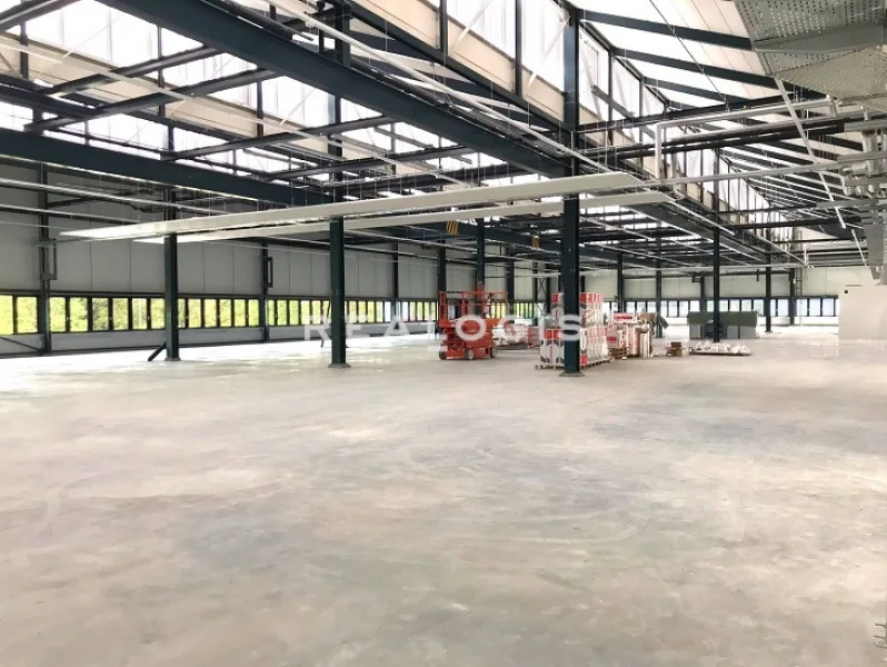 Innenansicht - Halle/Lager/Produktion mieten in Eching - Neufahrn, ca. 3.000 m² hochwertige Produktionsfläche m² Büro zu vermieten