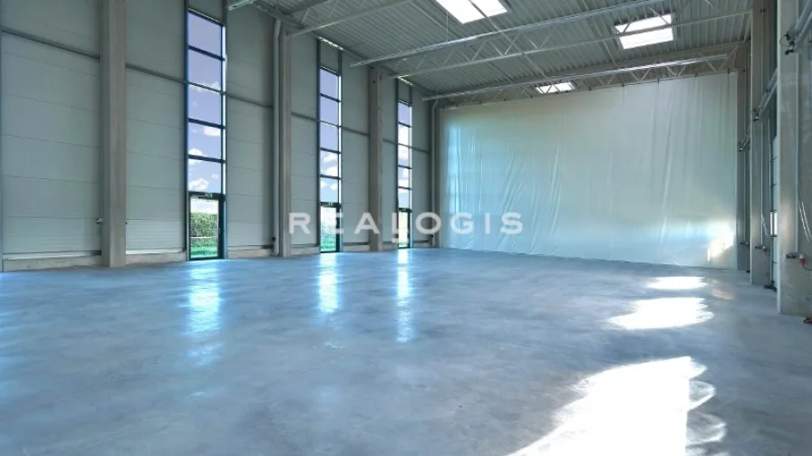 Innenansicht Halle_Beispiel - Halle/Lager/Produktion mieten in Olching - Olching, ca. 1.200 m² moderne Hallenflächen mit ca. 300 m² Büro zu vermieten