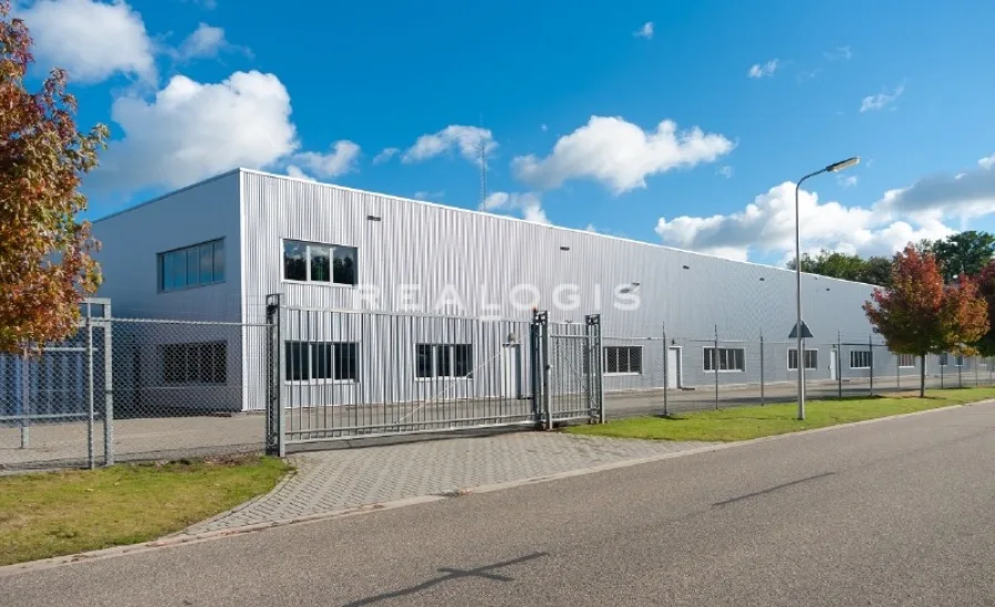 Außenansicht - Halle/Lager/Produktion mieten in Horgau - ebenerdige Tore | ca. 1.750 m² Produktions- und Bürofläche zu vermieten
