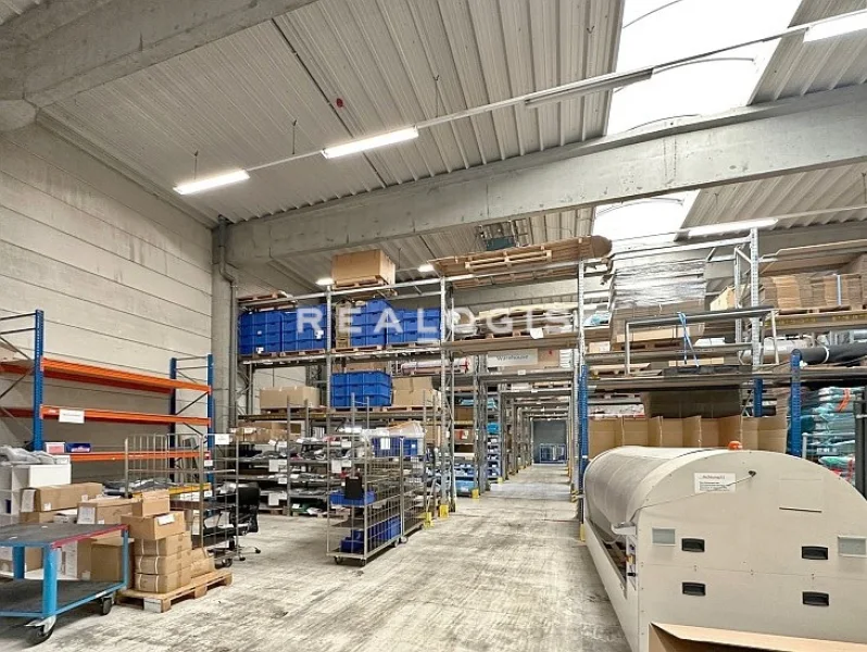 Innenansicht - Halle/Lager/Produktion mieten in Memmingen - Memmingen, ca. 1.300m² Lagerfläche mit Rampenandienung zu vermieten