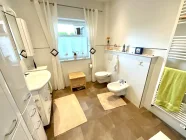 13523 Badezimmer Bild 2