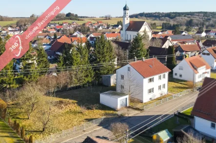 Titelbild - Haus kaufen in Roggenburg / Schießen - Verwirklichen Sie Ihren Wohntraum: Zweifamilienhaus mit großem Grundstück in Roggenburg-Schießen