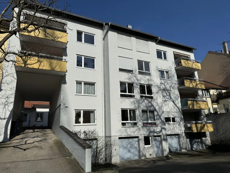 Außenansicht - Wohnung kaufen in Bamberg - Für Innenstadt-Genießer: 3-Zimmer-Eigentumswohnung mit Kfz-Stellplatz