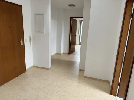 Diele /Flur - Wohnung kaufen in Bamberg - 2-Zimmer-Wohnung mit Balkon und Garage in BA-Gärtnerviertel