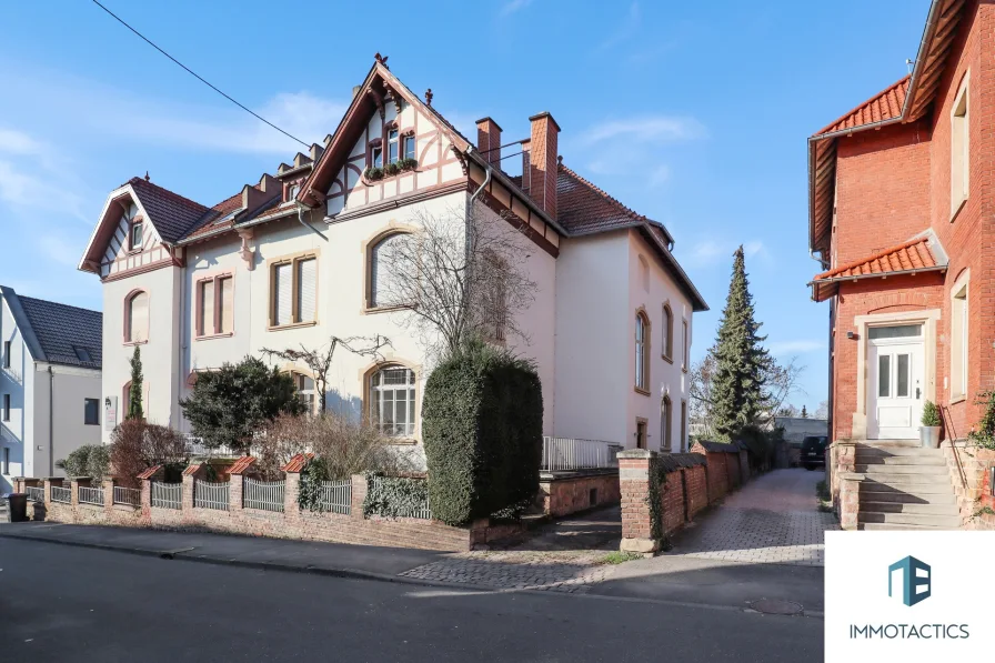 Außenansicht - Haus kaufen in Bad Kreuznach - Denkmalgeschütztes 3-Parteienhaus in Bad Kreuznach Nord zum selbst einziehen und vermieten!