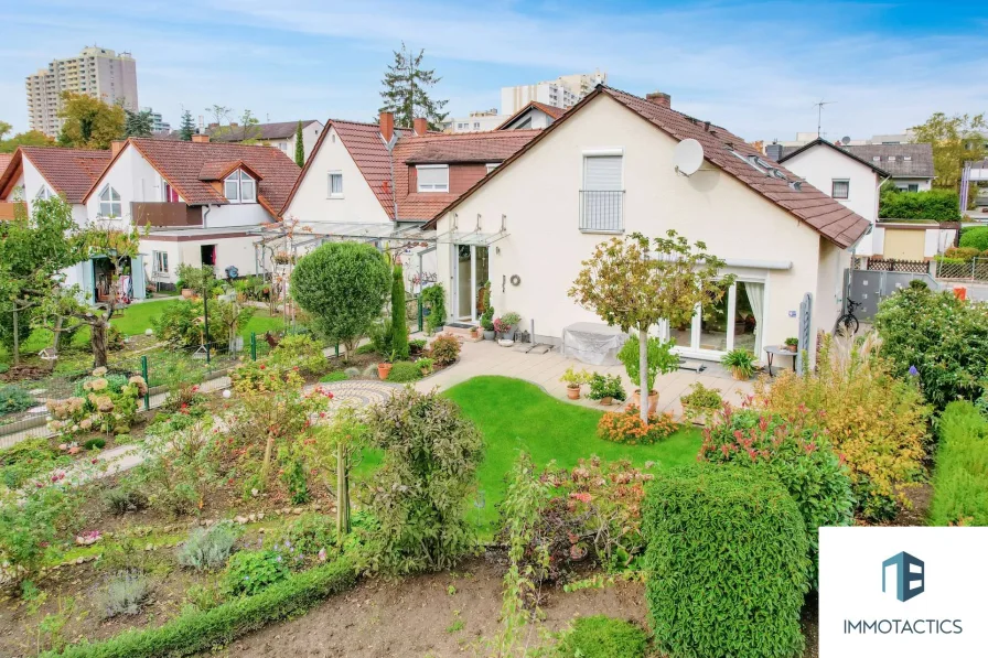 Aussenansicht Garten - Haus kaufen in Mainz - Exklusives Wohnen mit traumhaftem Garten in Toplage von Mainz Gonsenheim