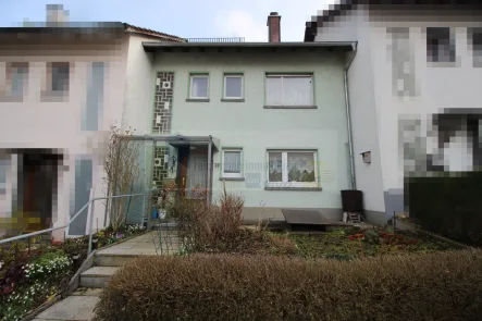 Außenansicht - Haus kaufen in Donaueschingen - Charmantes Reihenhaus  mit sonnigem Garten und Garage in begehrter Lage der  Donaueschinger "Siedlung"!