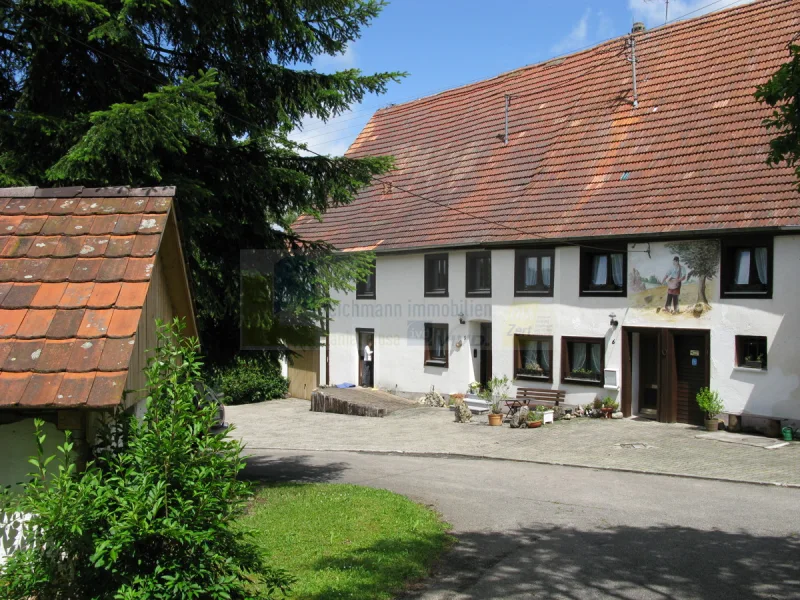 Schwarzwaldjuwel - Haus kaufen in Blumberg / Fützen - Einzigartiger historischer Doppelbauernhof in traumhafter Alleinlage mit unverbaubarem Fernblick!