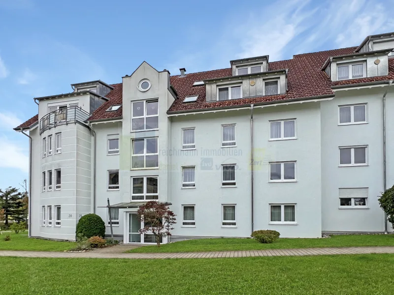 Vorderansicht - Wohnung kaufen in Bad Dürrheim - Stilvoll Wohnen - 4-Zimmer-Komfortwohnung mit Balkon und TG-Stellplatz im beliebten ''Wennerhofareal'' in Bad Dürrheim!