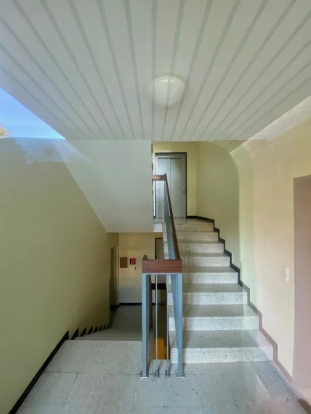 Treppenhaus-Aufzug
