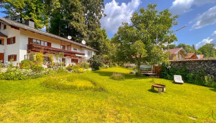Hausansicht - Haus kaufen in Gmund am Tegernsee / Festenbach - Attraktives Anwesen in Gmund am Tegernsee- parkähnliches Areal - großes Entwicklungspotential