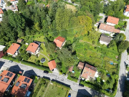 Grundstück aus der Vogelperspektive - Grundstück kaufen in Bad Tölz - Traumgrundstück:Grüne Wohlfühloase mitten in Bad Tölz- 2.090 m² Fläche- Attraktive Bebaubarkeit