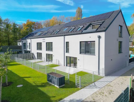 Gartenansicht - Wohnung kaufen in München - Exklusive Wohnung im 1. OG mit Loggia- Erstbezug / kein Fertigstellungsrisiko- Passivhaus