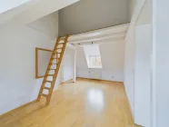 Durchgangszimmer DG