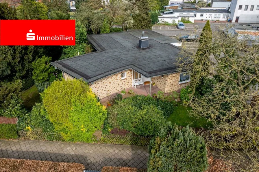 Vorderansicht 03 - Haus kaufen in Elmshorn - Bungalow in ruhiger und zentraler Innenstadtlage von Elmshorn